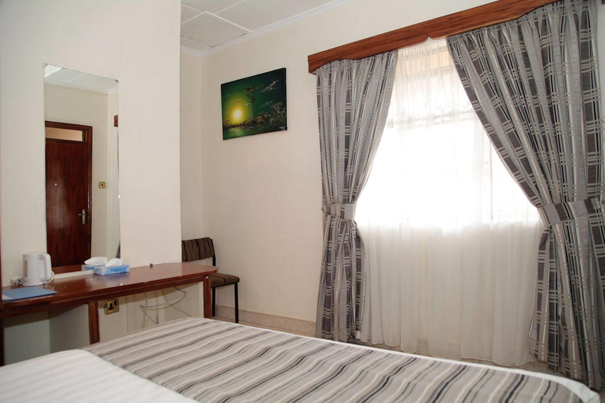 Magnolia Pine Bed & Breakfast Nairobi Exterior foto