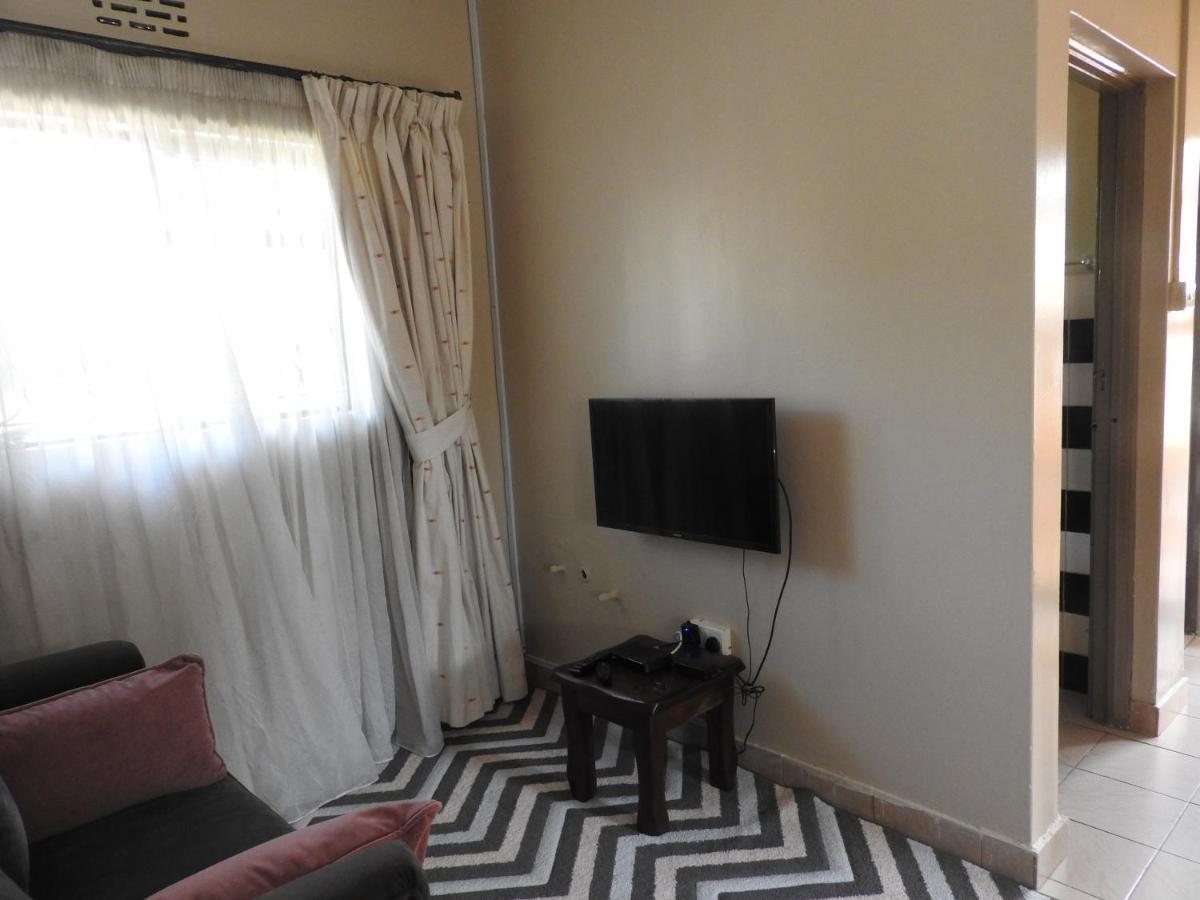 Magnolia Pine Bed & Breakfast Nairobi Exterior foto